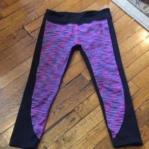 Fabletics 3/4 leggings with front pattern
